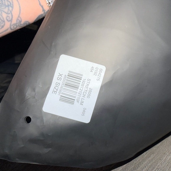 Fear of God Essentials Pullover Hoodie 'Stretch Limo' Black XS - Picture 4 of 8